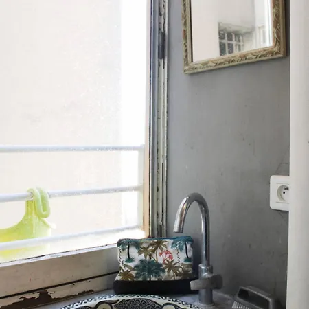 Appartamento With Stunning Views In Parigi